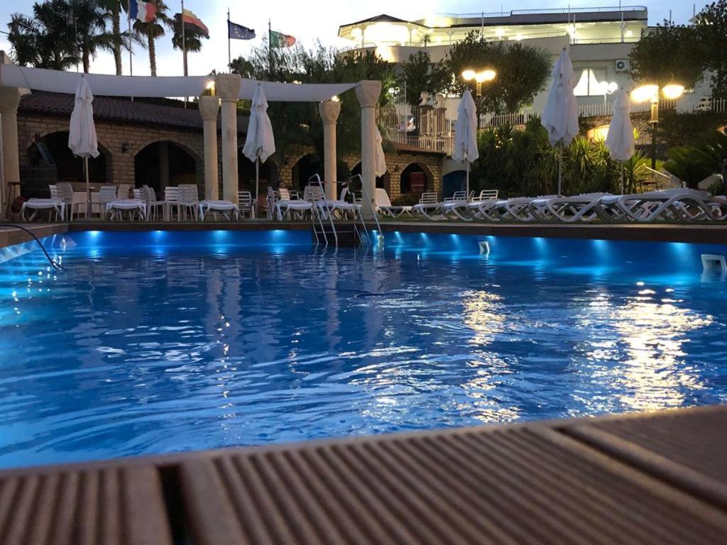 Il Castello Hotel Terzigno Exterior photo